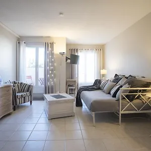 les-gemeaux.fr-provencehotel.com/